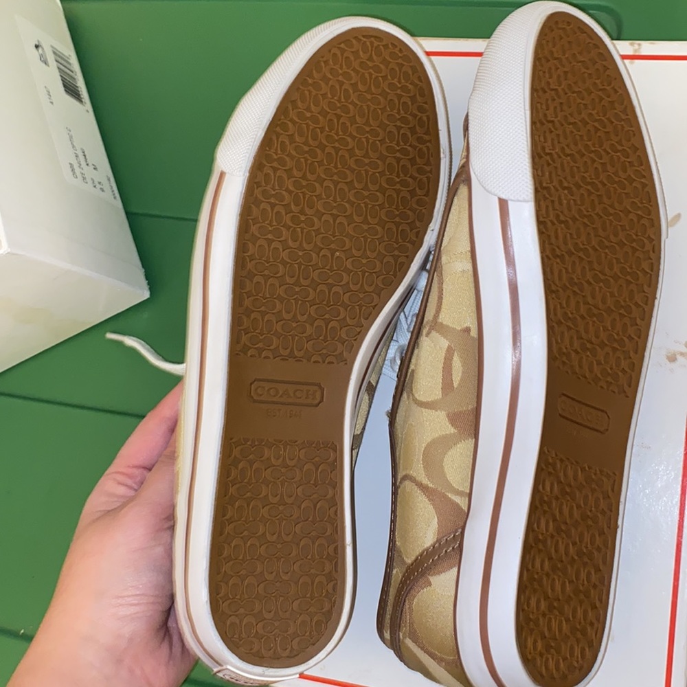 Coach Shoes - Picture 4 of 10